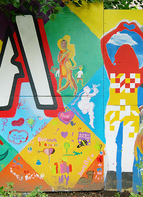 グラフィティだらけのNYの公園、First Street Green Art Park