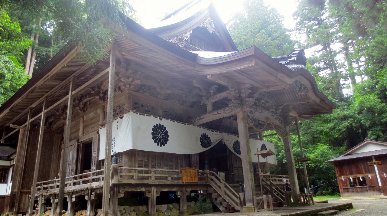 宝光社（ほうこうしゃ）/戸隠神社_b0163804_14084625.jpg