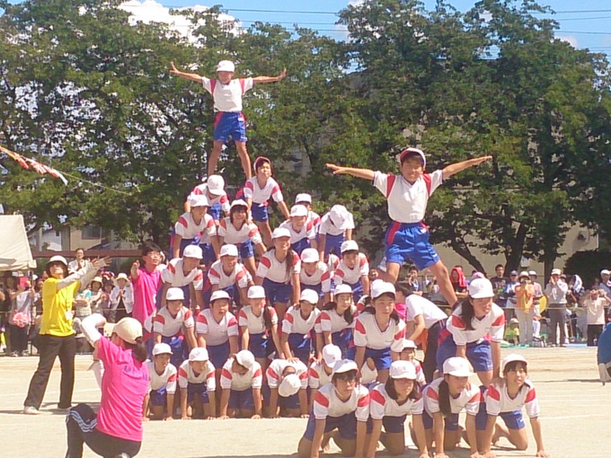 小中学校の教員は長時間過密労働が日常化!_e0260114_13571996.jpg