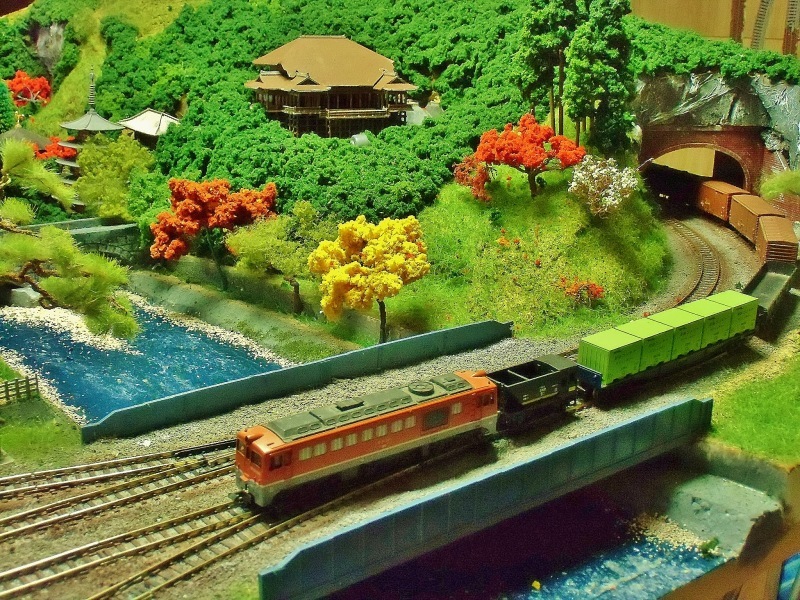 過去の注文鉄道ジオラマ作品その1 : 鉄道少年の日々