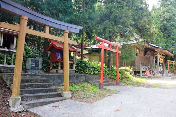 小栗山神社_c0332238_1637053.jpg