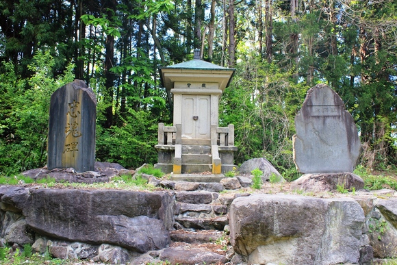 小栗山神社_c0332238_16414455.jpg