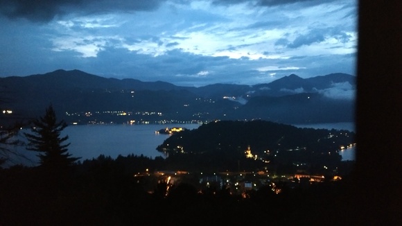 嵐のオルタ湖畔で夕食、イタリア ピエモンテ_f0234936_5351436.jpg