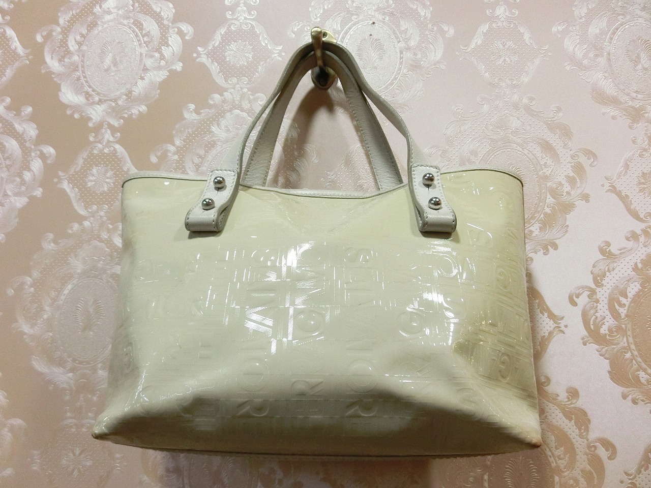 Vivienne Westwood チェックシャツワンピースコーデ 下北沢 きれいめ 大人のセレクトショップ マルアールのブログ Vivienne Westwood チェックシャツワンピースコーデ 下北沢 きれいめ 大人のセレクトショップ マルアールのブログ