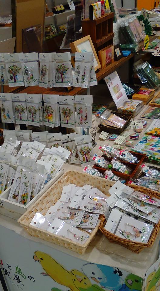 東急ハンズ梅田店『インコと鳥の雑貨展vol.6』拡大イベント始まりました_d0322493_1251345.jpg