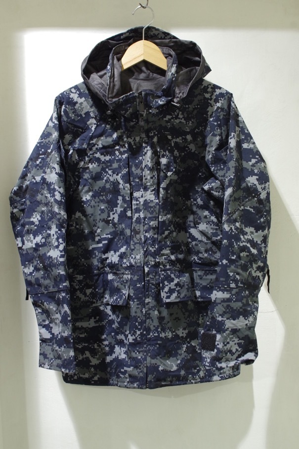 USN \"NWU\" GORE-TEX PARKA / Small-Short !!!_d0257333_22010960.jpg