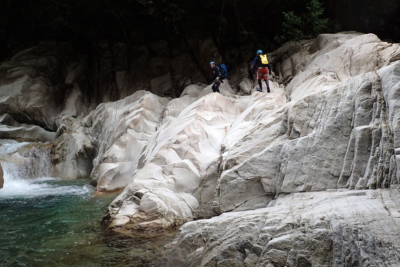 f0348933_22104479.jpg