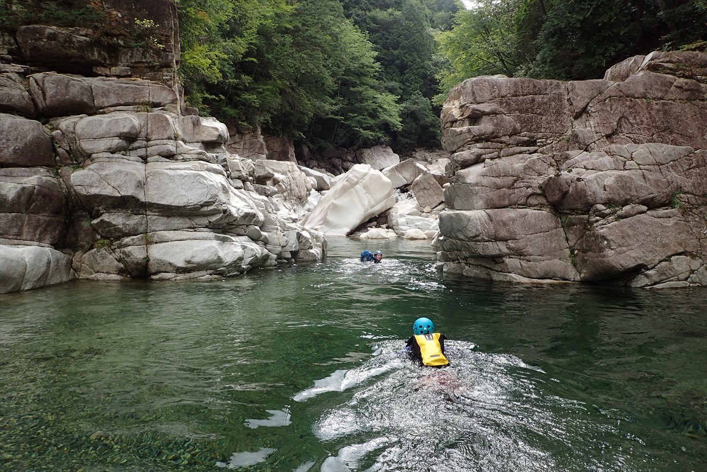 f0348933_22160639.jpg