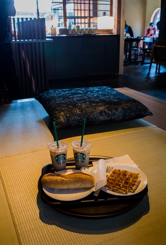 スターバックス コーヒー 京都二寧坂ヤサカ茶屋店_e0363038_16305159.jpg