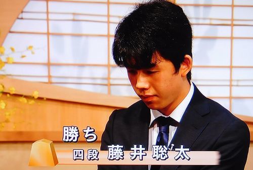 NHK杯　森内俊之九段Ｘ藤井聡太四段 2017.9.3_b0044404_12082616.jpg