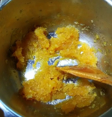 型なしで 台湾風パイナップルケーキ 少々いびつ くにまんが日記