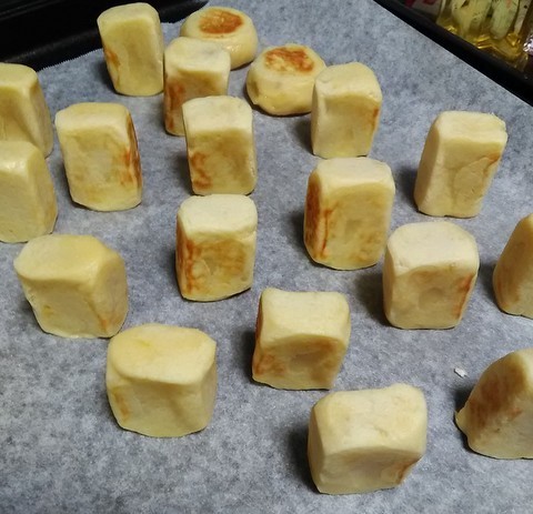 型なしで 台湾風パイナップルケーキ 少々いびつ くにまんが日記 型なしで 台湾風パイナップルケーキ 少々いびつ くにまんが日記