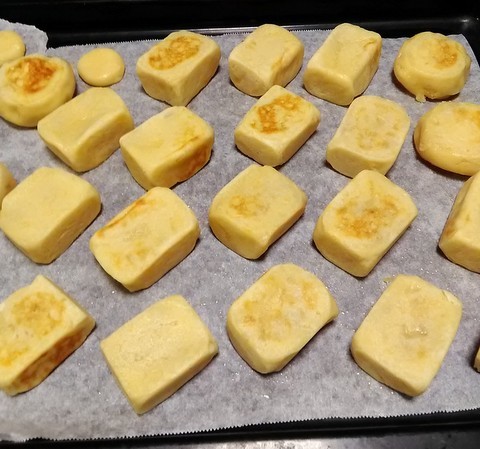 型なしで 台湾風パイナップルケーキ 少々いびつ くにまんが日記 型なしで 台湾風パイナップルケーキ 少々いびつ くにまんが日記