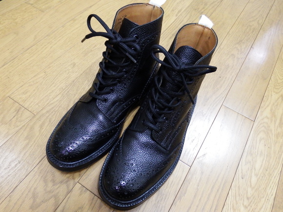 楽天市場】トリッカーズ カントリーブーツ ブラック ボックス カーフ 黒 TRICKER'S MALTON STOW BLACK BOX CALF  M2508 M5634 モルトン ストウ ダイナイトソール シューズ【送料無料】 : クラウド・シューカンパニー