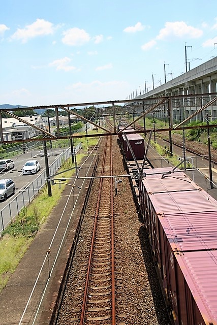 藤田八束の鉄道写真＠元気に復興に向かう熊本・・・鹿児島本線川尻駅を訪ねて、川尻駅の貨物列車_d0181492_23433303.jpg