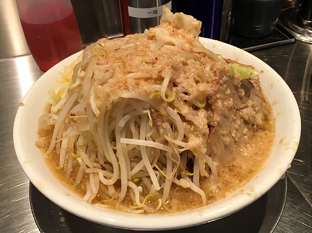 赤坂　ラーメン　『ジロリアン』_d0022799_22181555.jpg