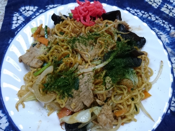 9/2夜勤明け キリン秋味 + 焼きそば + みなさまのお墨付きチューハイザクロ_b0042308_10563654.jpg