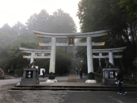 三峯神社の白い気守りと御眷属拝借_d0205518_18023416.jpg