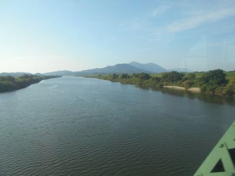 真夏の北日本海鉄道 4 (信越本線 鯨波駅~青海川駅/越後線/ほか)_b0005281_20575622.jpg