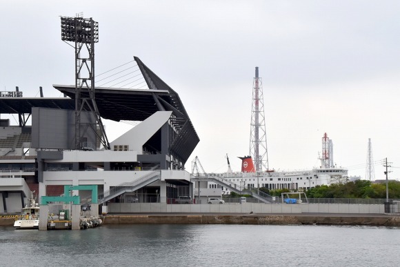 小倉から「猫の島」に！_e0158925_23404475.jpg