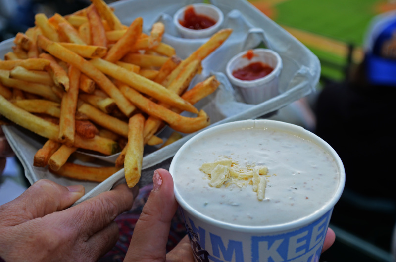 シアトルに行ったら～、野球はともかく、（SAFECO FIELD）セーフコフィールドに遊びに行こう！_f0054556_01042964.jpg