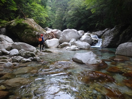 前鬼川裏行場を探る　　前鬼川本谷_c0303868_05401367.jpg