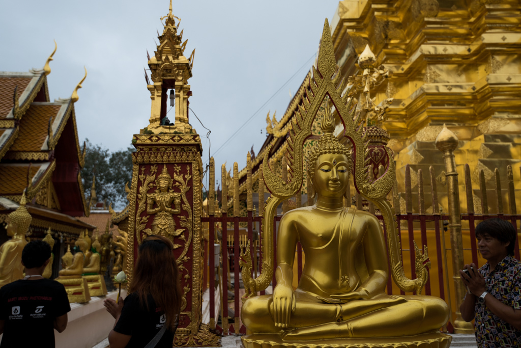 夏旅のタイ・見仏巡礼記 ２【チェンマイ】_b0247073_23060945.jpg