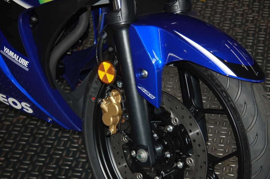 ＹＡＭＡＨＡ　ＹＺＦ－Ｒ３　ＡＢＳ　Movistar Yamaha MotoGP Edition　入荷いたしました！！_d0099181_17440480.jpg