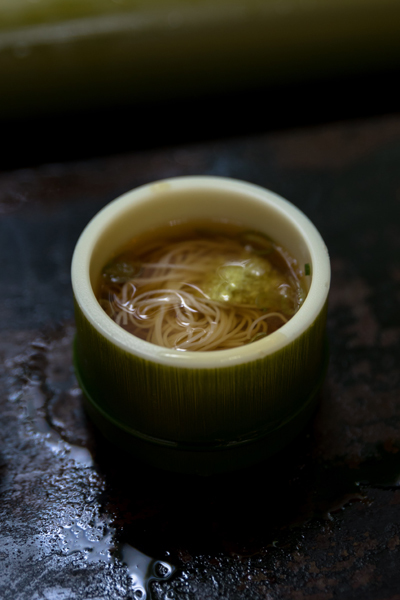 貴船の川床_e0051888_05405174.jpg