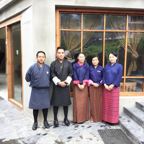 ブータンの伝統衣装 Koe Kyo 日々燦々