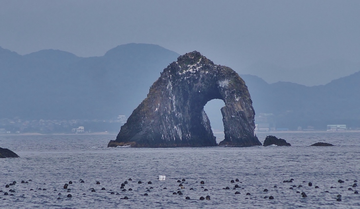 博多旅行（６）相島の鼻栗瀬（めがね岩）_b0063958_23335328.jpg