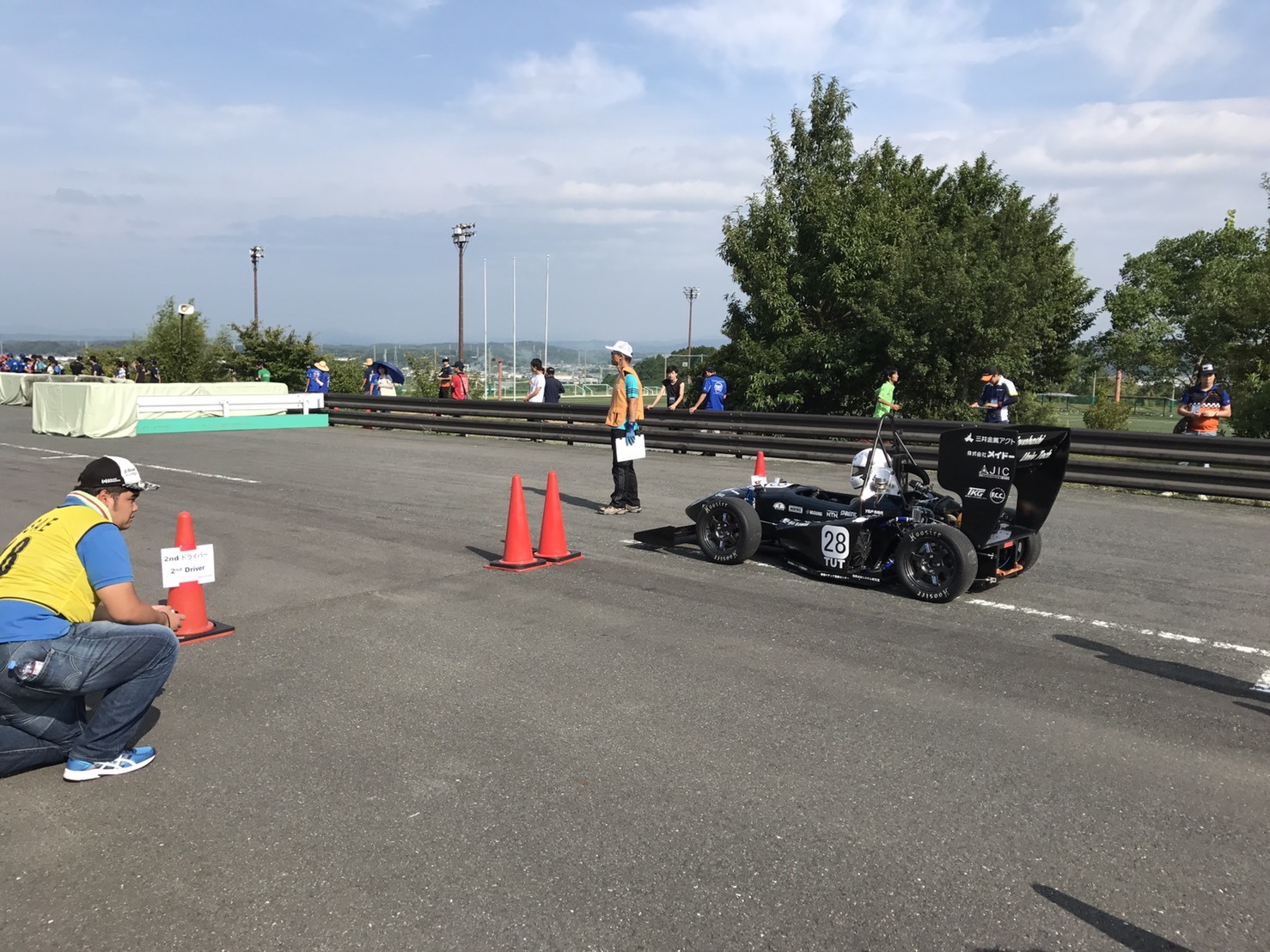まもなくオートクロス_c0139127_08373389.jpg