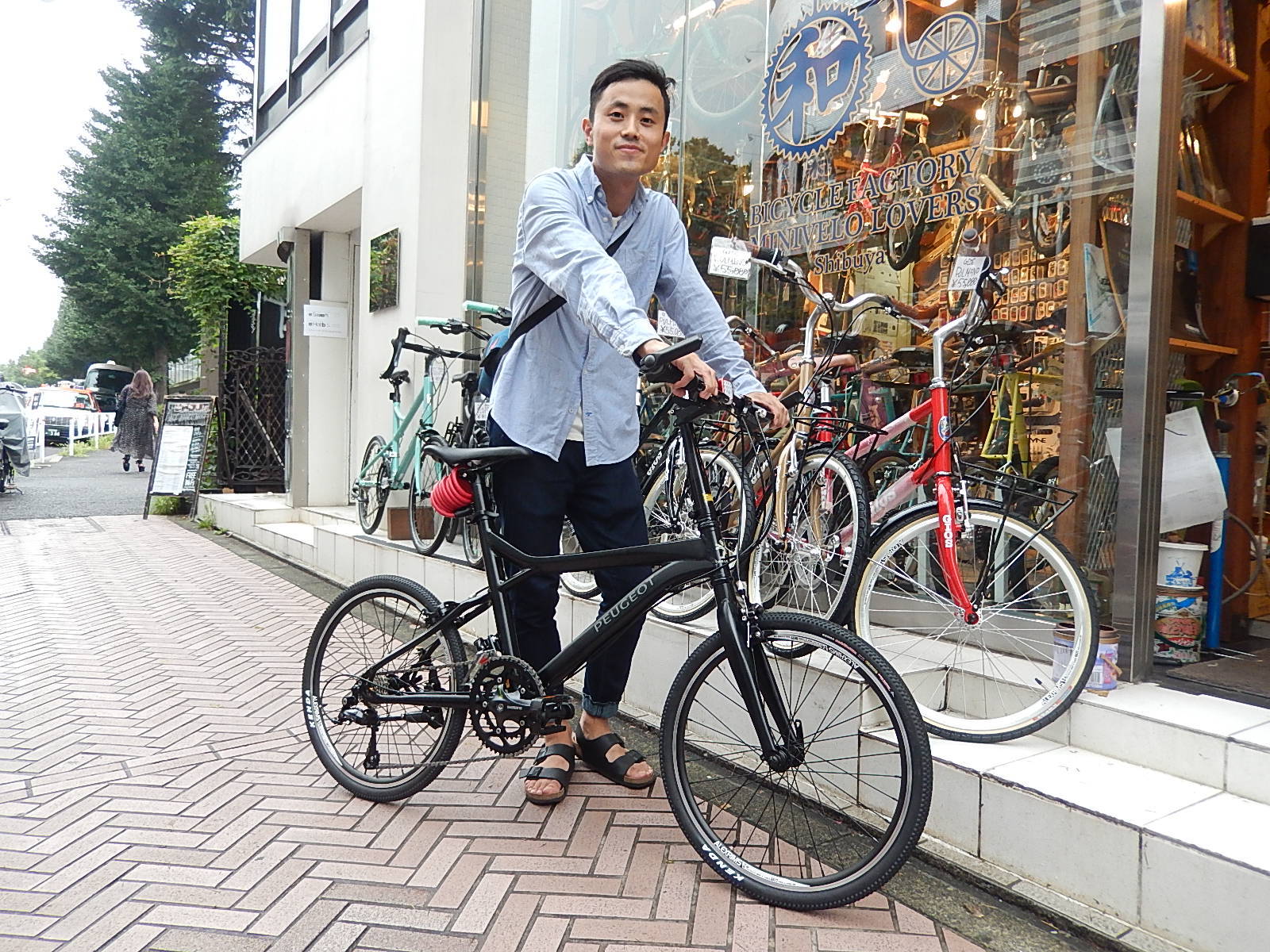 9月7日 渋谷 原宿 の自転車屋 FLAME bike前です_e0188759_19240636.jpg