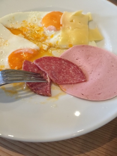 再びニュルブルクリンクへ_f0076731_09193300.jpeg