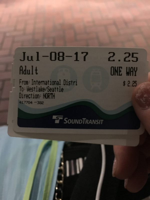 シアトル・ダウンタウンからセーフコフィールド（SAFECO FIELD）へ。バスや電車でのアクセス方法。_f0054556_19161178.jpg