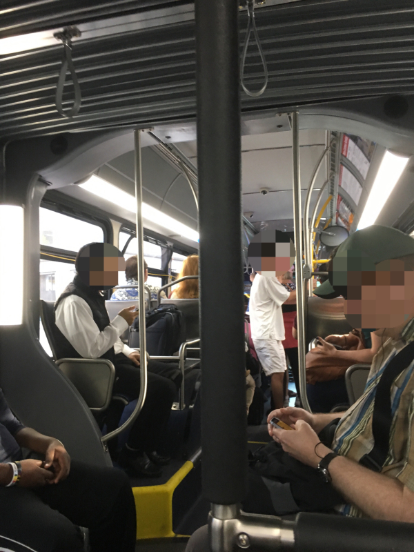 シアトル・ダウンタウンからセーフコフィールド（SAFECO FIELD）へ。バスや電車でのアクセス方法。_f0054556_23084658.jpg