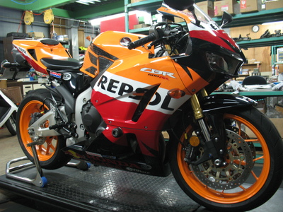 CBR600RR カスタム　_e0114857_20104668.jpg