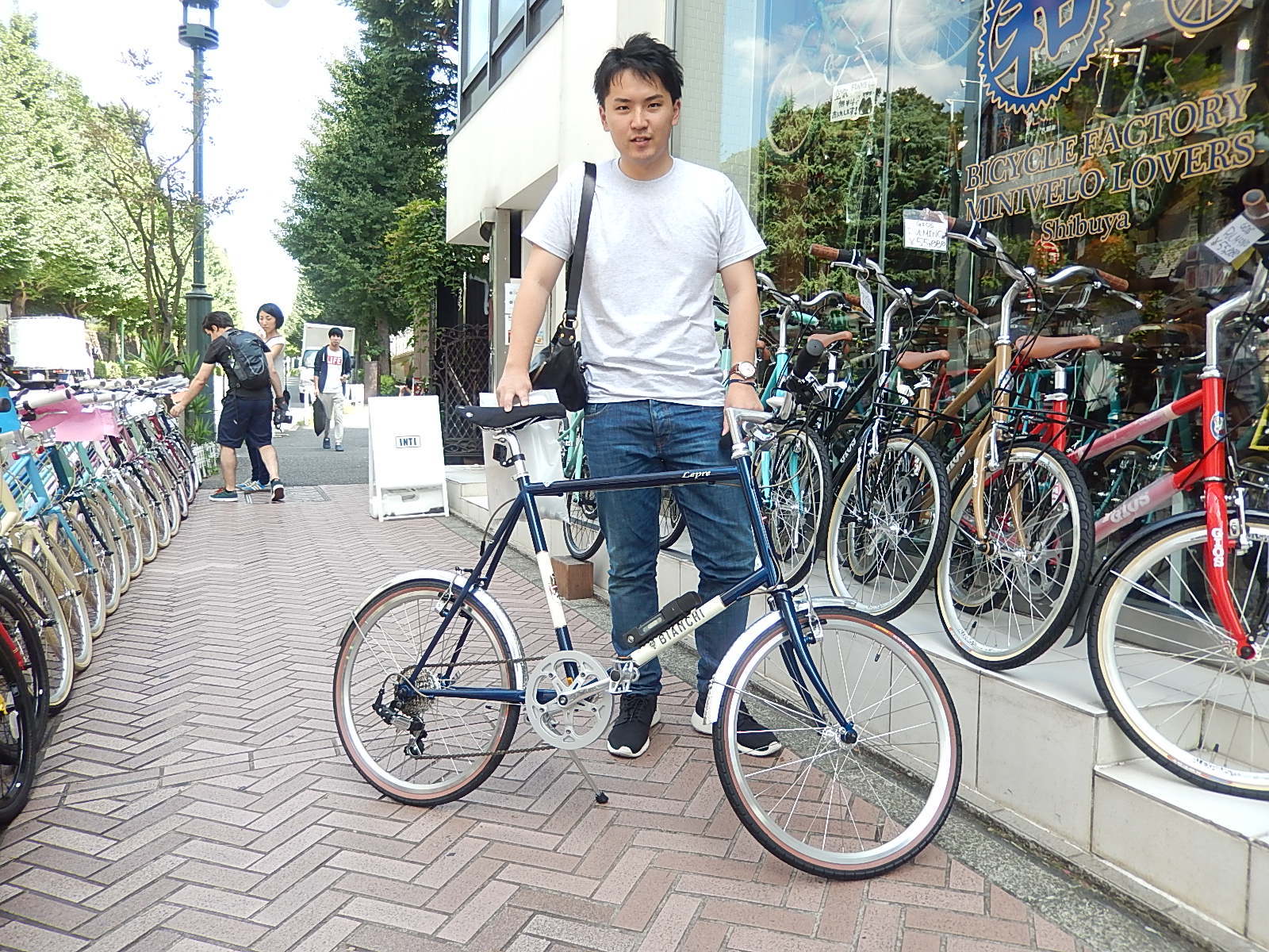 9月9日　渋谷　原宿　の自転車屋　FLAME bike前です_e0188759_19453882.jpg