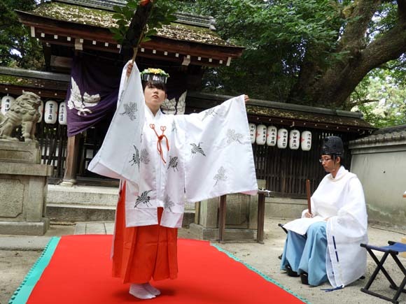 神賑わいの祭り　京都宗像神社_e0048413_15470234.jpg