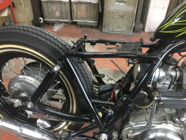 SR400 カスタム S様号開始!_a0164918_17540925.jpg