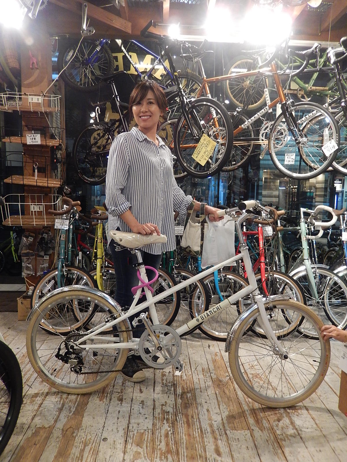 9月10日　渋谷　原宿　の自転車屋　FLAME bike前です_e0188759_19175669.jpg