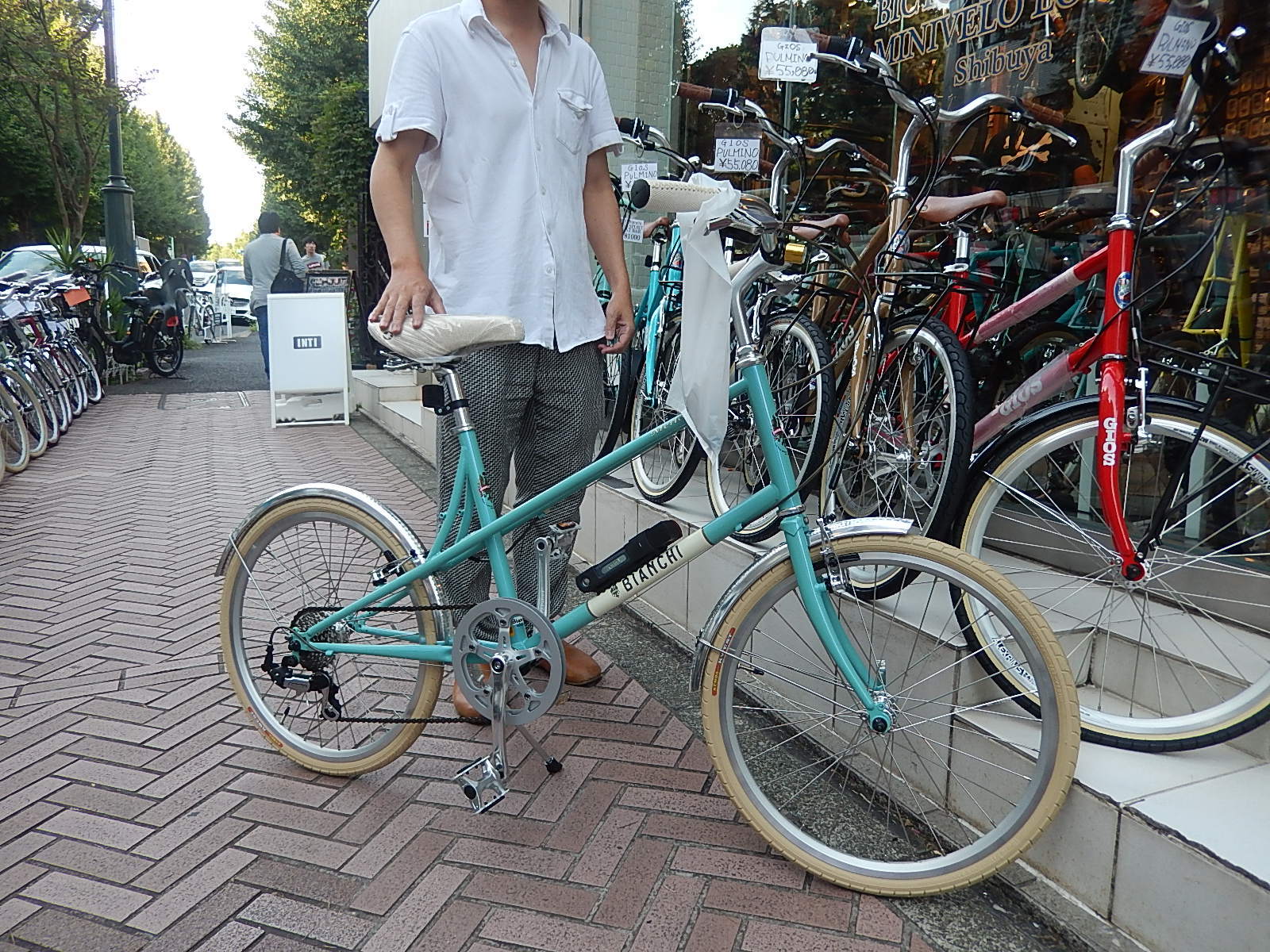 9月10日　渋谷　原宿　の自転車屋　FLAME bike前です_e0188759_19175861.jpg