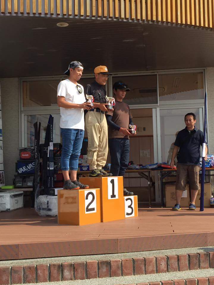 10日・日・ジギングフェスティバル2017in松山沖!! 開幕です(^▽^)_d0155615_09442030.jpg