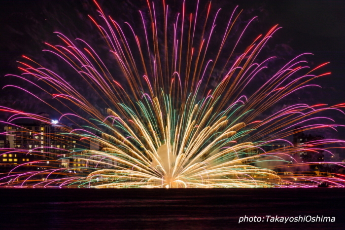 打ち上げ花火普通に撮るかアートに撮るか_f0361287_18441671.jpg