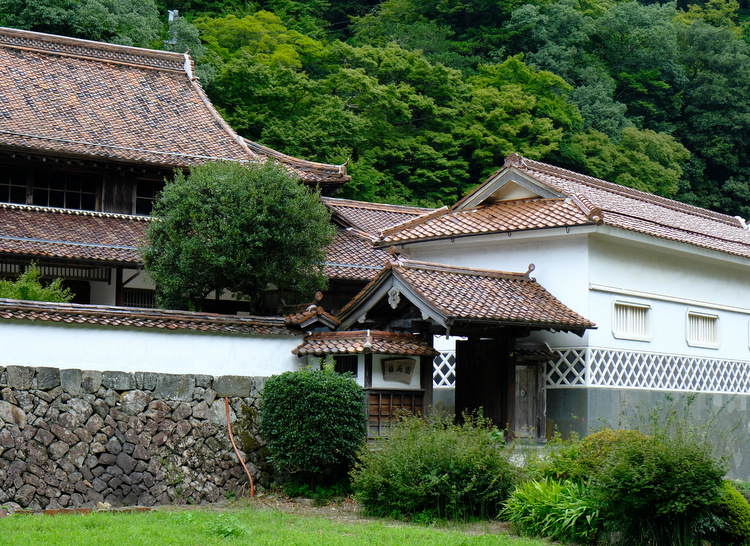 「島根・益田 ラストは堀庭園!と津和野の街並み」_a0000029_2115980.jpg