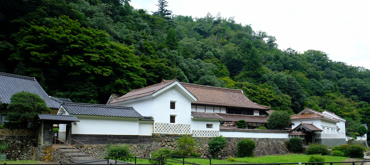 「島根・益田 ラストは堀庭園!と津和野の街並み」_a0000029_2122268.jpg