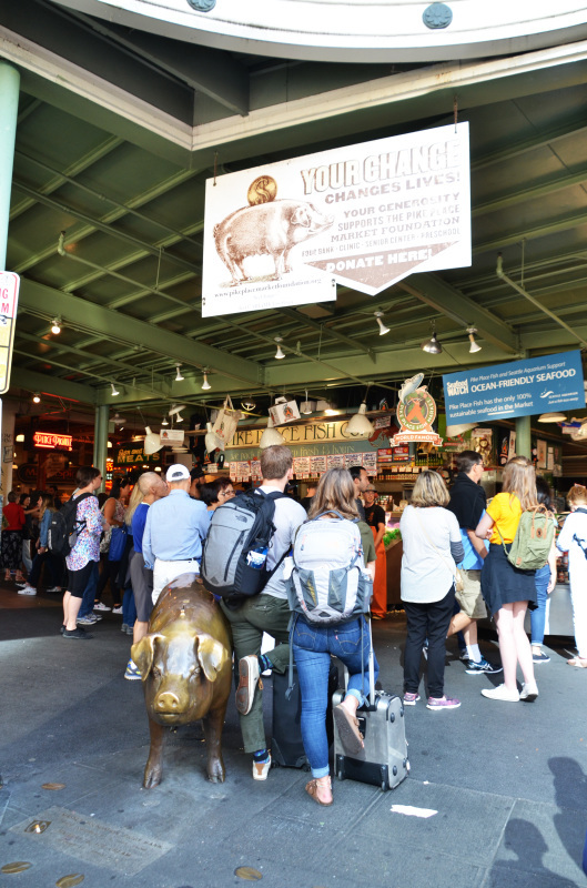 とりあえず、シアトル行ったら寄ってくよね！「PIKE PLACE MARKET(パイクプレイスマーケット）」_f0054556_22523037.jpg