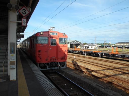 真夏の北日本海鉄道 6 (五能線)_b0005281_21541365.jpg