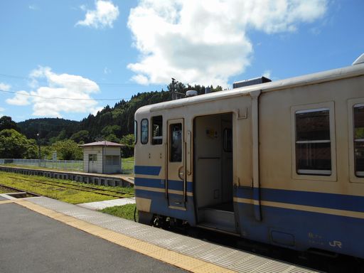真夏の北日本海鉄道 6 (五能線)_b0005281_21592593.jpg
