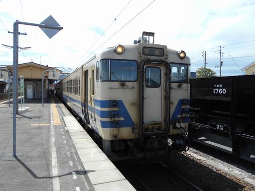 真夏の北日本海鉄道　６　（五能線）_b0005281_2202070.jpg